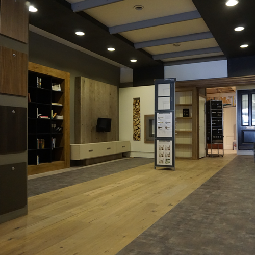 Showroom Meijvogel Hout